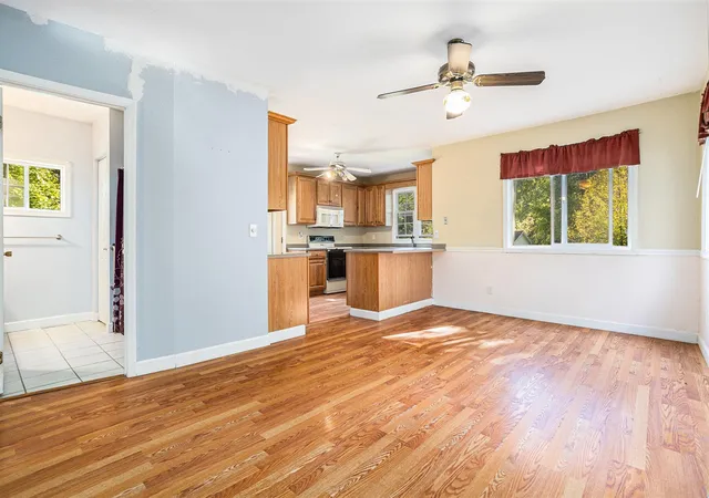 Photo 4 of Sale Pending at 4816 Paradise Rd, Battle Creek, MI 49015 | MLS# 70498947 | Listing updated on 2025-10-25