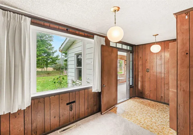 5th image of 8857 Beeman Rd, Chelsea, MI 48118 | MLS# 70552448