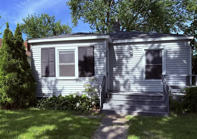 Homes for sale in Muskegon, MI | 1891 Nevada St, Muskegon, MI 49441 | MLS# 70520060