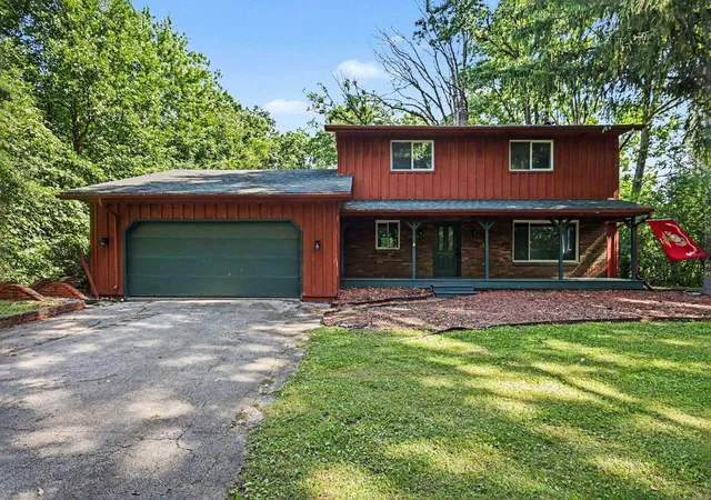1st image of 4800 N Arboretum Dr, Saginaw, MI 48638 | MLS# 50213714