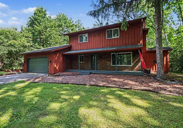2nd image of 4800 N Arboretum Dr, Saginaw, MI 48638 | MLS# 50213714