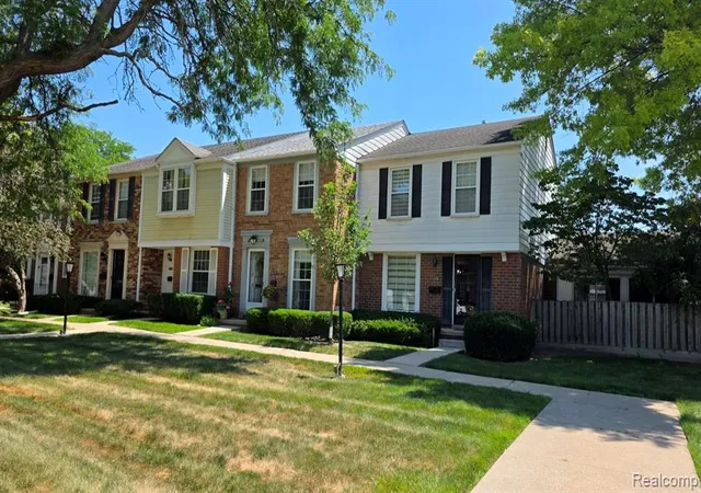 1st image of 21150 Beaconsfield St, Saint Clair Shores, MI 48080 | MLS# 61010540