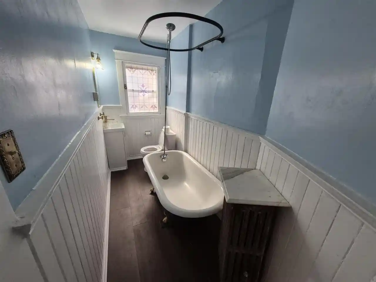 Photo 1 of Sale Pending at 300 Eureka Ave, Grand Rapids, MI 49506 | MLS# 70540082 | Listing updated on 2026-10-20
