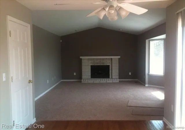 4th image of 957 Meadowbrook Wy, Milford, MI 48381 2674 | MLS# 61002255