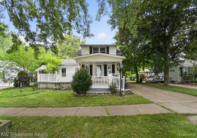 2nd image of 430 Power St, Fowlerville, MI 48836 | MLS# 61022424