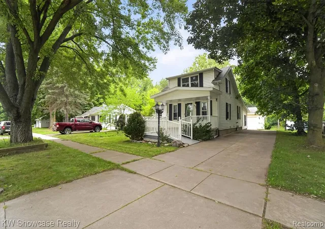 3rd image of 430 Power St, Fowlerville, MI 48836 | MLS# 61022424