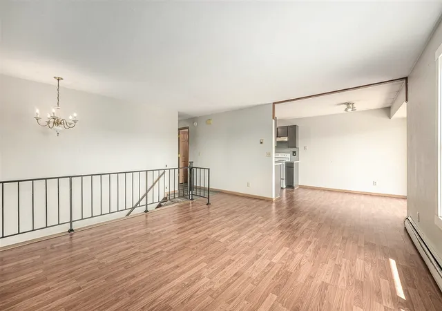 Photo 2 of Sale Pending at 403 Stratford Wy, Holland, MI 49423 | MLS# 70488304 | Listing updated on 2025-11-24
