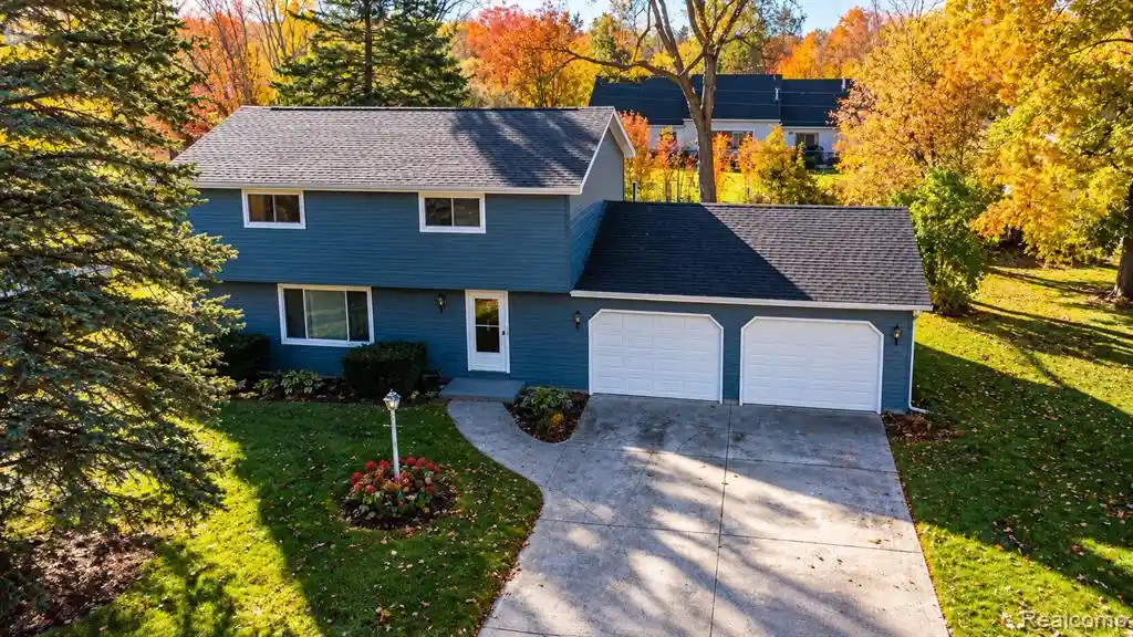 Photo 1 of Single family home for sale at 5351 Robinwood Dr, Clyde, MI 48049 | MLS# 61041750 | Listing updated on 2026-10-26