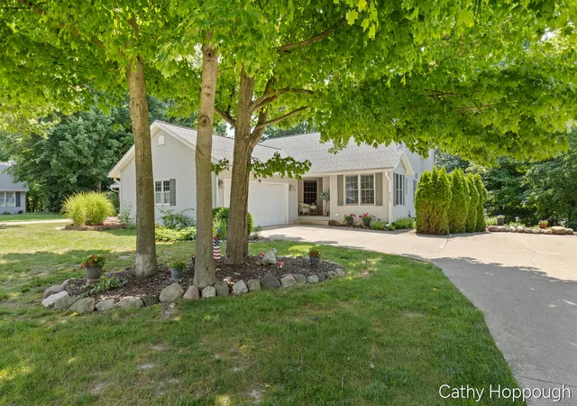 Homes for sale in Saranac, MI | 6733 Beechwood Dr, Saranac, MI 48881 | MLS# 70544525