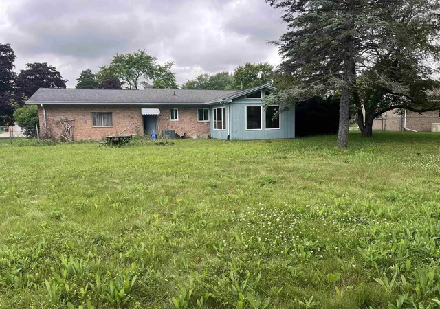 Homes for sale in Saginaw, MI | 1650 Van Wagoner Dr, Saginaw, MI 48638 | MLS# 50214077