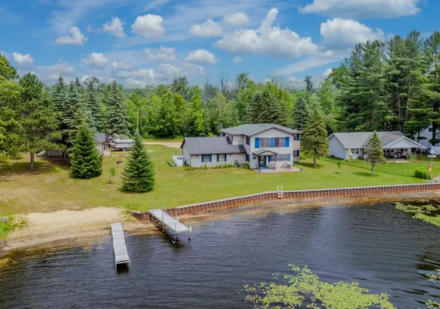 4th image of 567 Mary Ln, Harrison, MI 48625 | MLS# 50213271