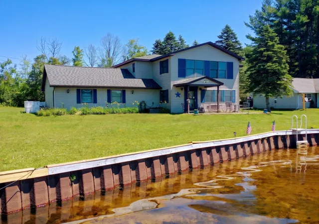 5th image of 567 Mary Ln, Harrison, MI 48625 | MLS# 50213271