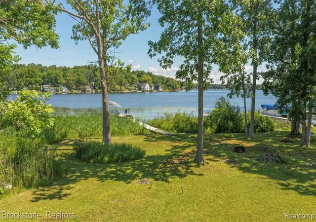 Homes for sale in Davisburg, MI | 12170 Shaffer Rd, Davisburg, MI 48350 | MLS# 61006747