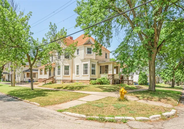 Photo 2 of Single family home for sale at 103 National Ave, Grand Rapids, MI 49504 | MLS# 70552443 | Listing updated on 2026-08-31