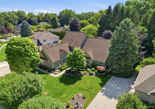 Photo 69 of Sale Pending at 50173 Hedgeway Dr, Shelby Township, MI 48317 | MLS# 61018498 | Listing updated on 2026-08-30