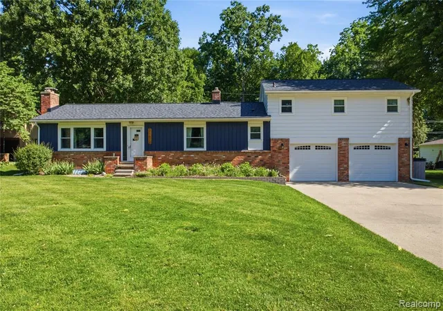 Homes for sale in Livonia, MI | 31620 Bobrich St, Livonia, MI 48152 | MLS# 61006424