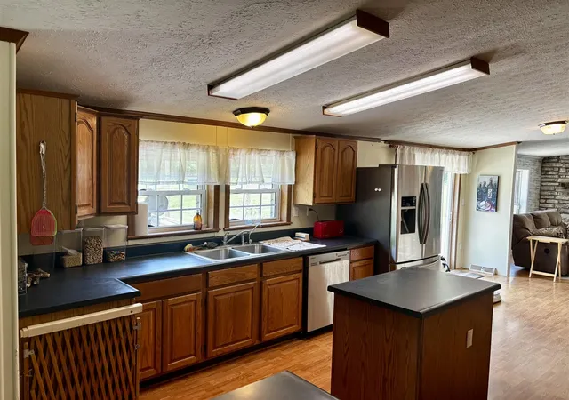 Homes for sale in Fennville, MI | 1281 64Th St, Fennville, MI 49408 | MLS# 70537832
