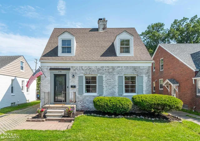 1st image of 1776 Hampton Rd, Grosse Pointe Woods, MI 48236 | MLS# 50213018