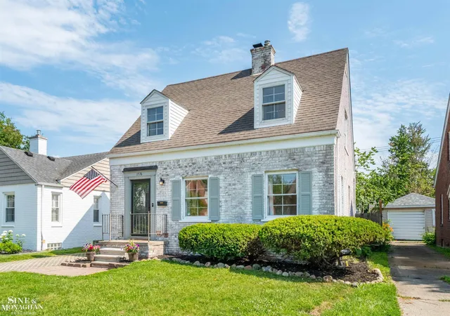 2nd image of 1776 Hampton Rd, Grosse Pointe Woods, MI 48236 | MLS# 50213018