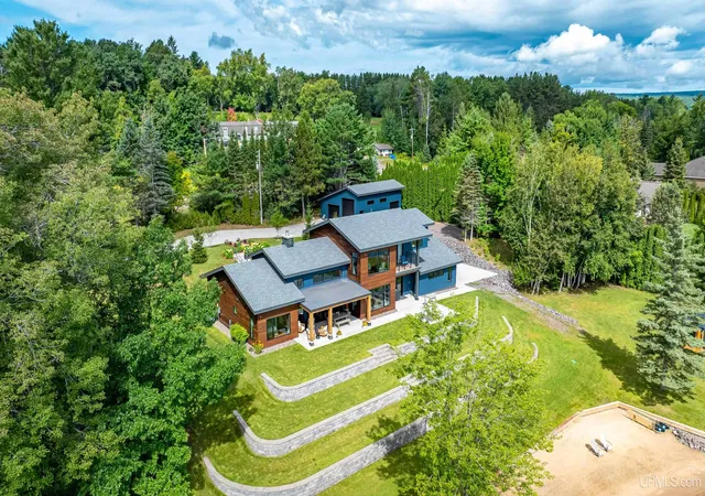 Photo 3 of Single family home for sale at 46706 Us41 Hwy, Houghton, MI 49931 | MLS# 50219339 | Listing updated on 2026-09-22