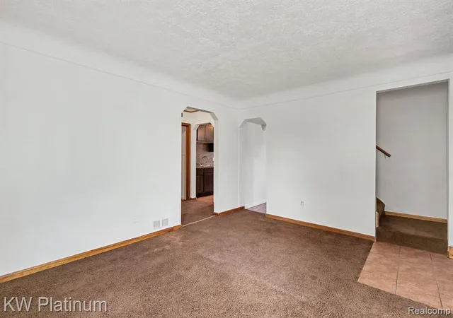 Homes for sale in Eastpointe, MI | 23755 Schroeder Ave, Eastpointe, MI 48021 | MLS# 61010864