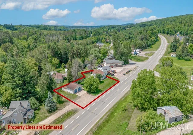 Homes for sale in Vulcan, MI | W4787 Us2 Hwy, Vulcan, MI 49892 | MLS# 50200326