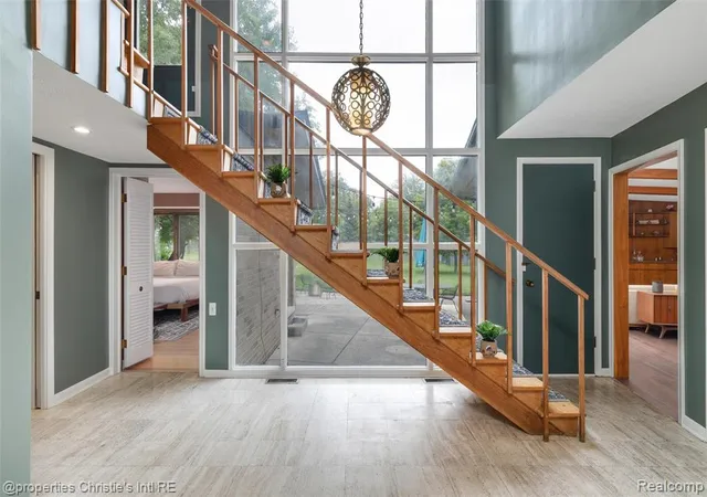 2nd image of 2771 W 7 Mile Rd, Detroit, MI 48221 | MLS# 61005966