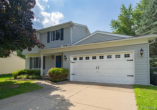 Photo 1 of Single family home for sale at 1642 Dancer Dr, Rochester Hills, MI 48307 3311 | MLS# 61010465 | Listing updated on 2026-09-03