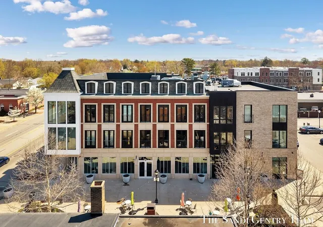 Homes for sale in Spring Lake, MI | 110 W Savidge St #201, Spring Lake, MI 49456 | MLS# 70530617