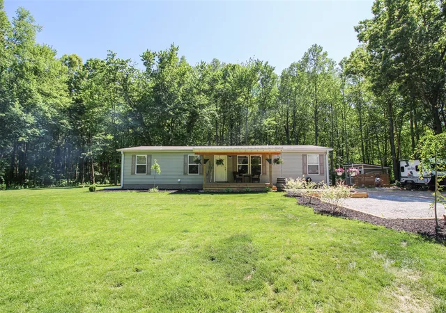 Homes for sale in Marcellus, MI | 10877 Floating Bridge Rd, Marcellus, MI 49067 | MLS# 70535438