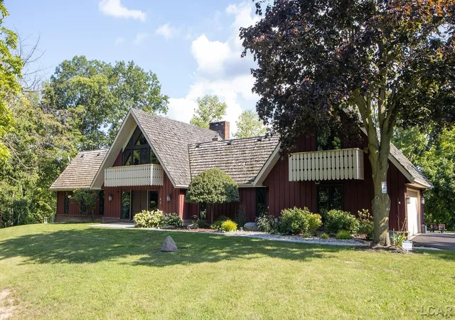 Photo 1 of Single family home for sale at 2453 Cedarwood Dr, Adrian, MI 49221 | MLS# 50219895 | Listing updated on 2026-08-26
