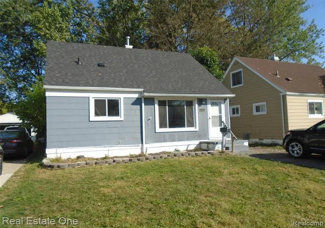 Photo 1 of Single Family Residence at 24652 Lauren Ave, Warren, MI 48089 | MLS# 60942722 | | Sold on 2025-11-20