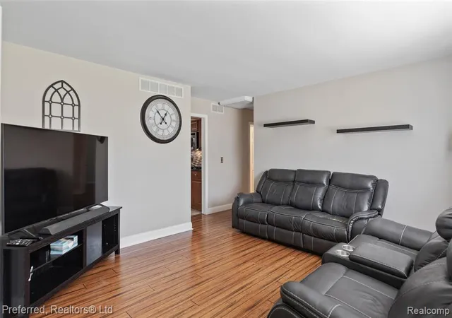 Homes for sale in Garden City, MI | 29661 Brown Ct, Garden City, MI 48135 | MLS# 61004297