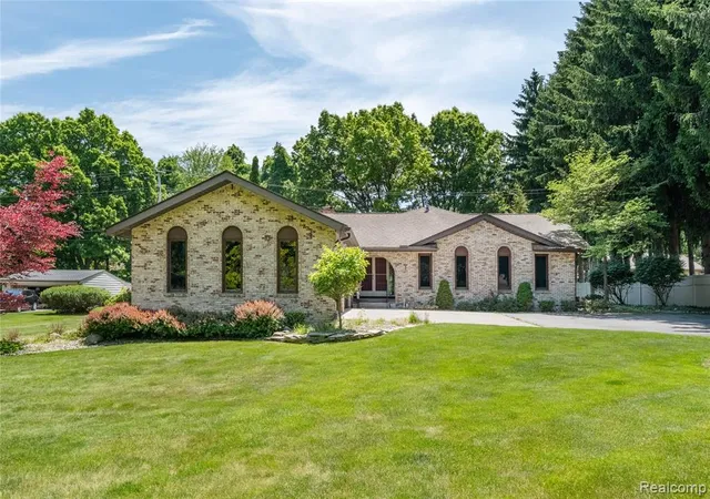 4th image of 11050 Wealthy Ln, Bruce Twp, MI 48065 | MLS# 60999689
