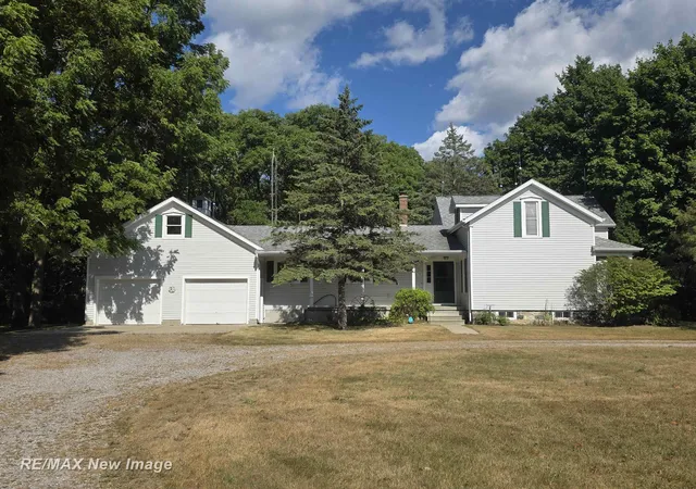 3rd image of 7200 Volkmer Rd, Chesaning, MI 48616 | MLS# 50219222