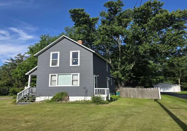 Photo 3 of Single family home for sale at 93 State Park Dr, Bay City, MI 48706 | MLS# 50218234 | Listing updated on 2026-09-16