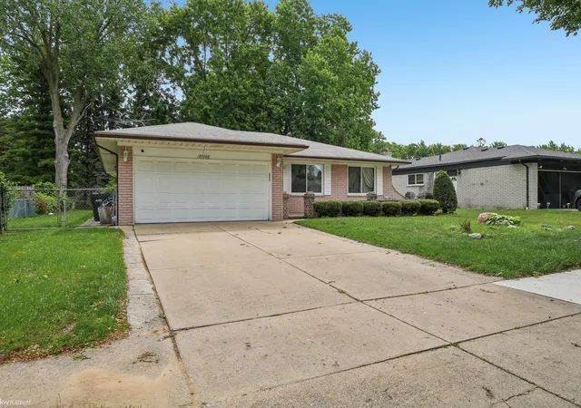 Homes for sale in Sterling Heights, MI | 37266 Tamarack Dr, Sterling Heights, MI 48310 | MLS# 50212222