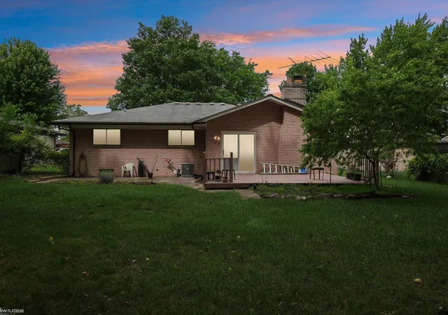 Homes for sale in Sterling Heights, MI | 37266 Tamarack Dr, Sterling Heights, MI 48310 | MLS# 50212222