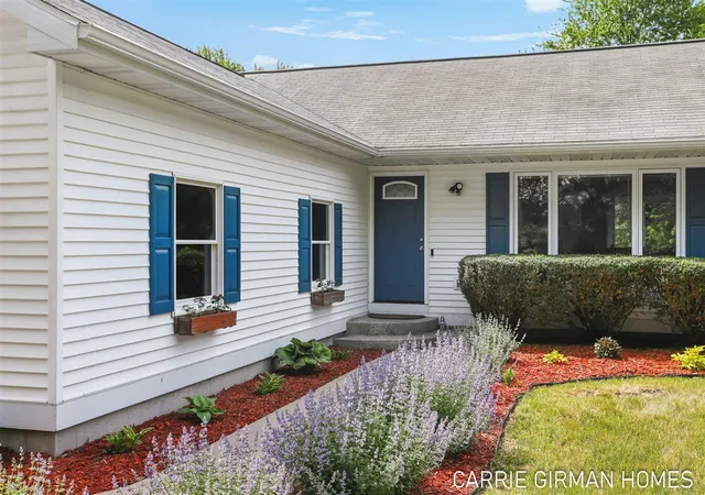 Photo 3 of Single Family Residence at 15416 Ferris, Grand Haven, MI 49417 | MLS# 70535060 | | Sold on 2026-06-25
