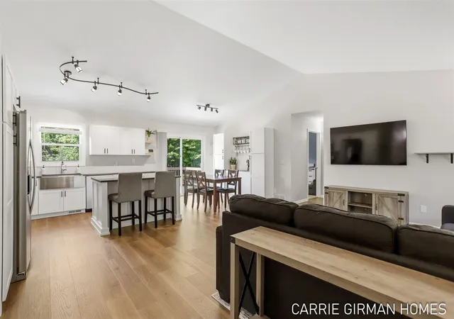 Photo 5 of Single Family Residence at 15416 Ferris, Grand Haven, MI 49417 | MLS# 70535060 | | Sold on 2026-06-25