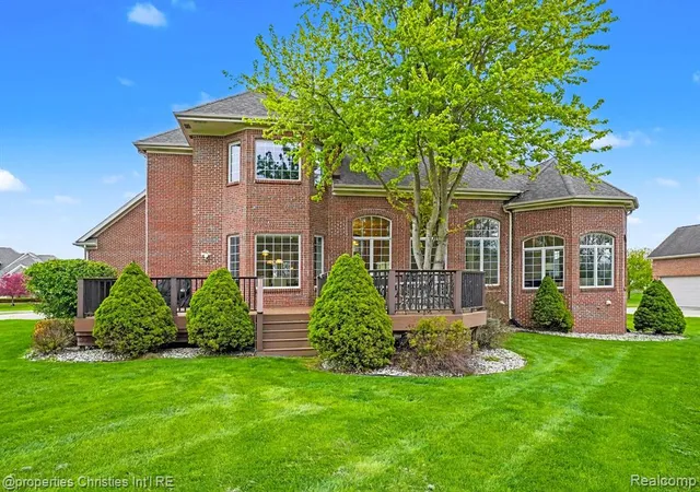 Homes for sale in Grand Blanc, MI | 16987 Kings Fairway Ln, Grand Blanc, MI 48439 | MLS# 60997391