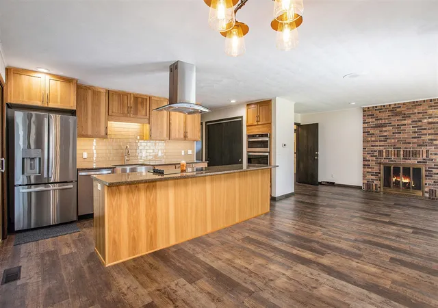 5th image of 8005 Division Dr, Battle Creek, MI 49014 | MLS# 70492958