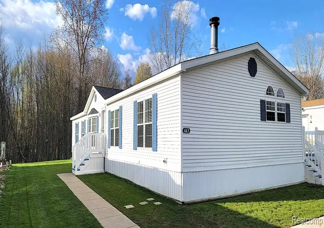 Homes for sale in Morrice, MI | 443 Pond View Dr, Morrice, MI 48857 | MLS# 60979944