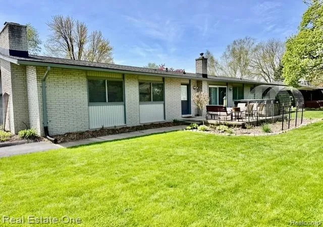 38th image of 1115 Torpey Dr, Troy, MI 48083 5442 | MLS# 60984304