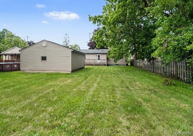 Homes for sale in Owosso, MI | 821 Isham St, Owosso, MI 48867 | MLS# 61006982