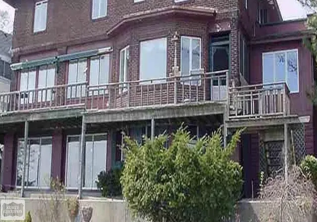 7th image of 2548 Military St, Port Huron, MI 48060 | MLS# 50213681
