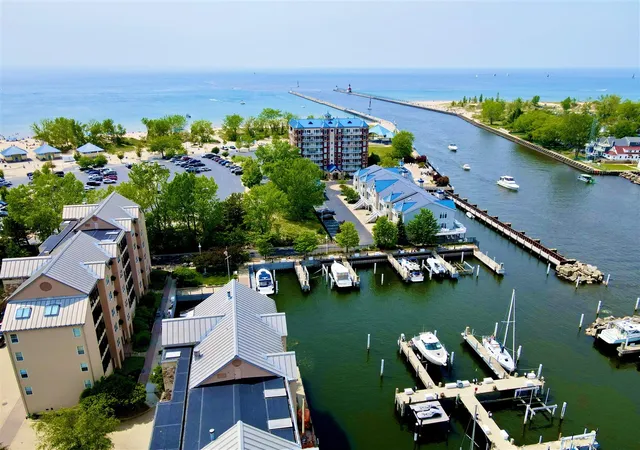 1st image of 260 Water St #5E, Saint Joseph, MI 49085 | MLS# 70493836