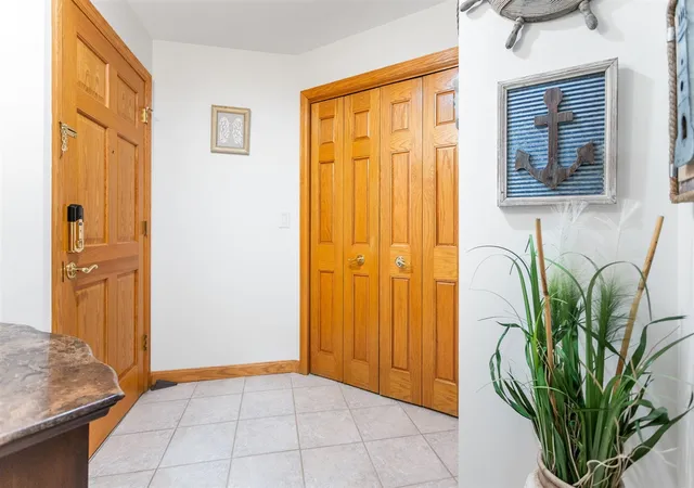 5th image of 260 Water St #5E, Saint Joseph, MI 49085 | MLS# 70493836
