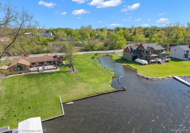 Homes for sale in Wolverine Lake, MI | 188 Wolverine Dr, Wolverine Lake, MI 48390 | MLS# 61001275