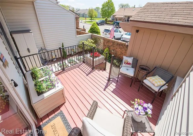 3rd image of 61962 Yorktown Dr #2, South Lyon, MI 48178 | MLS# 60992001
